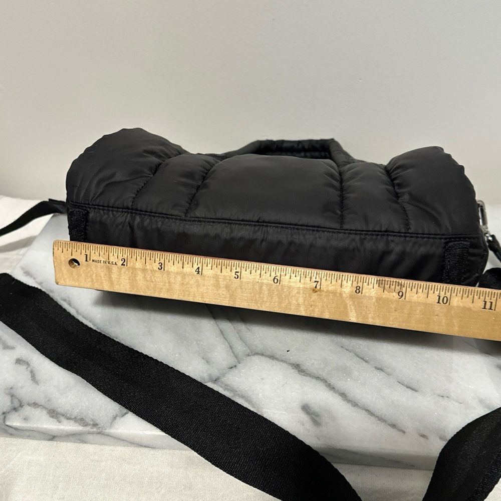 LeSpotsac Black Quilted Handbag crossbody rare - Picture 8 of 13